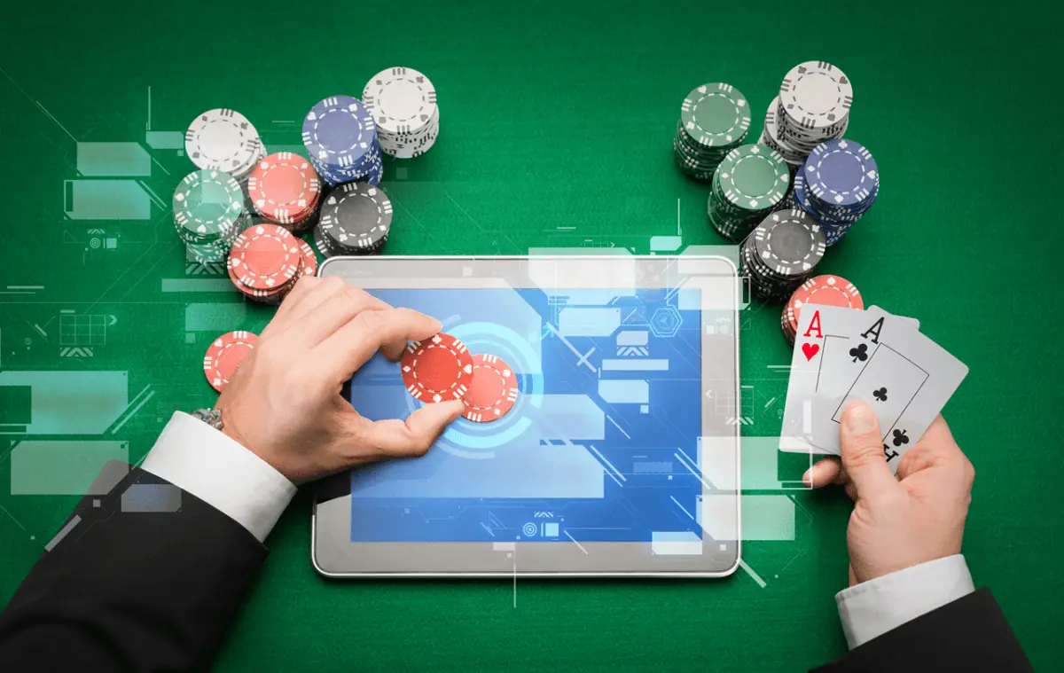 Queenspins casino poker
